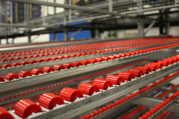 Kevyt läpivirtaushylly