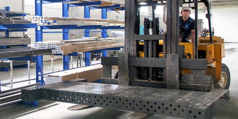 Heavy Duty Cantilever